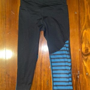 Rabbit running capris size xs cropped tights
